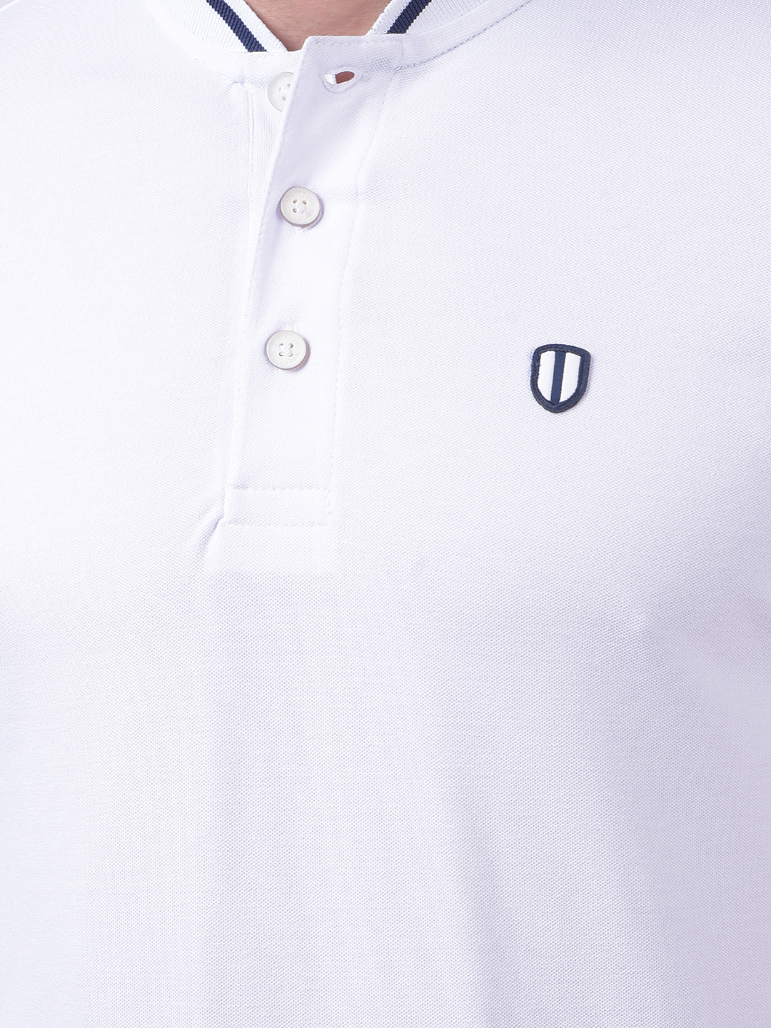 Numero Uno Men White Henley Neck Regular Fit T-Shirt